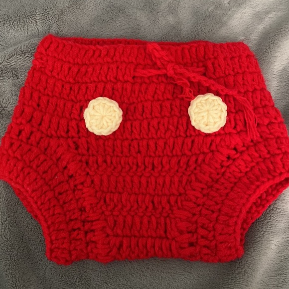 Newborn Mickey Mouse outfit - Picture 2 of 8